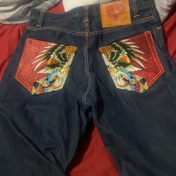 Edd Hardy (long skinny shorts)